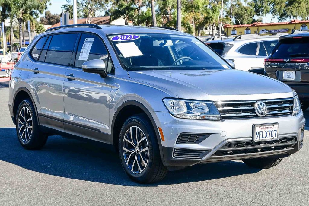 Used 2021 Volkswagen Tiguan S image 3