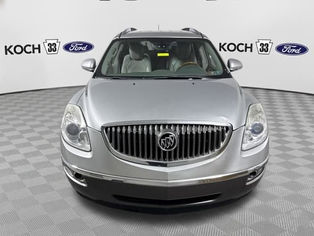 Used 2010 Buick Enclave CXL image 2