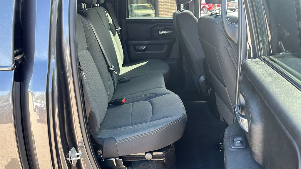 Used 2023 RAM 1500 Warlock AWD/4WD image 28