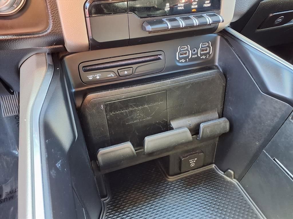 Used 2019 RAM 1500 Laramie image 10