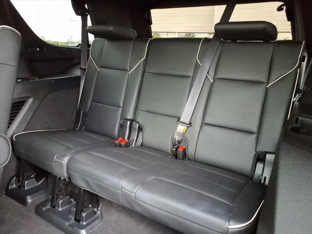 Used 2023 Cadillac Escalade Premium Luxury AWD/4WD image 20