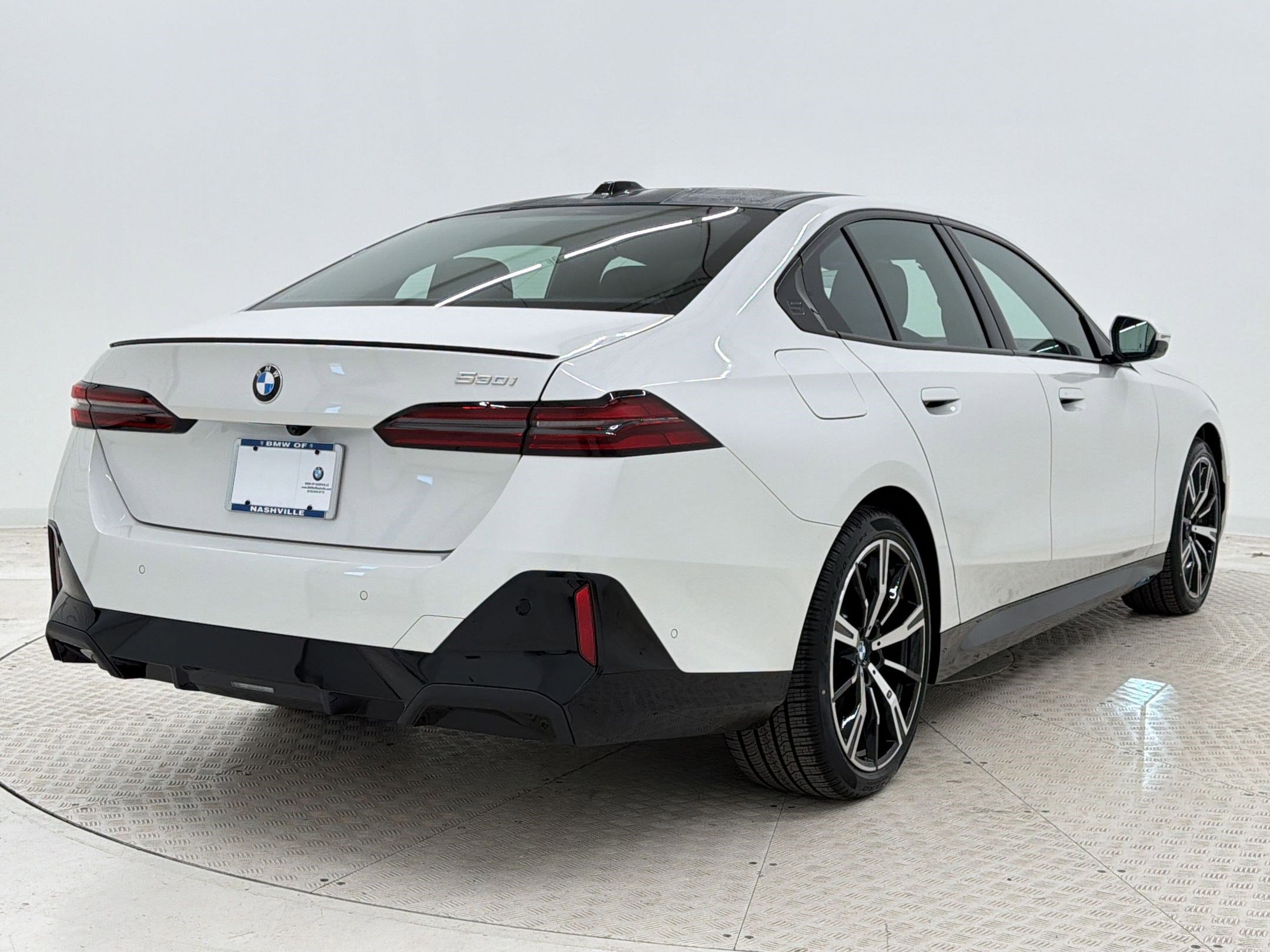 New 2026 BMW 530i w/ M Sport Package RWD image 9