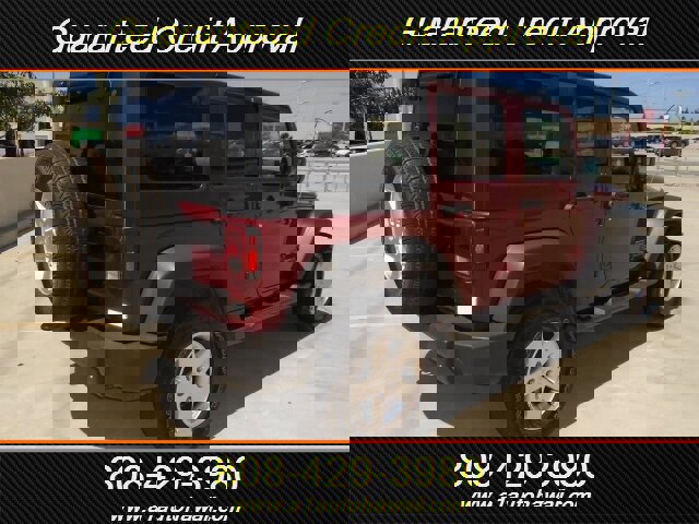 Used 2013 Jeep Wrangler Unlimited Sport image 3