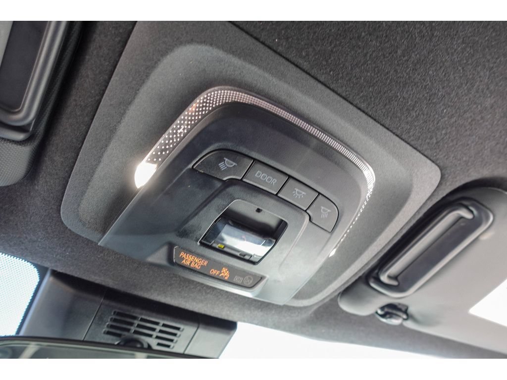 Used 2025 Toyota Corolla SE FWD image 26
