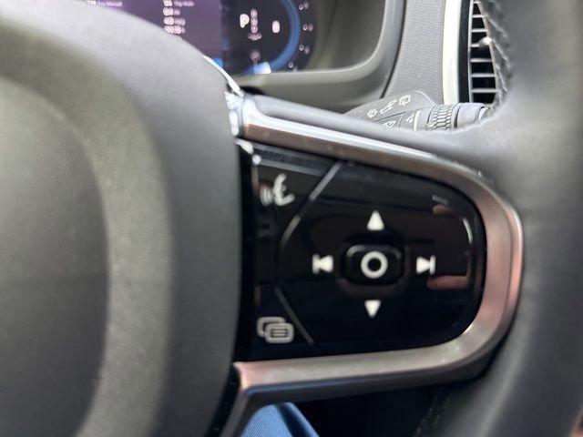 Used 2024 Volvo XC90 B6 Plus w/ Protection Package image 24
