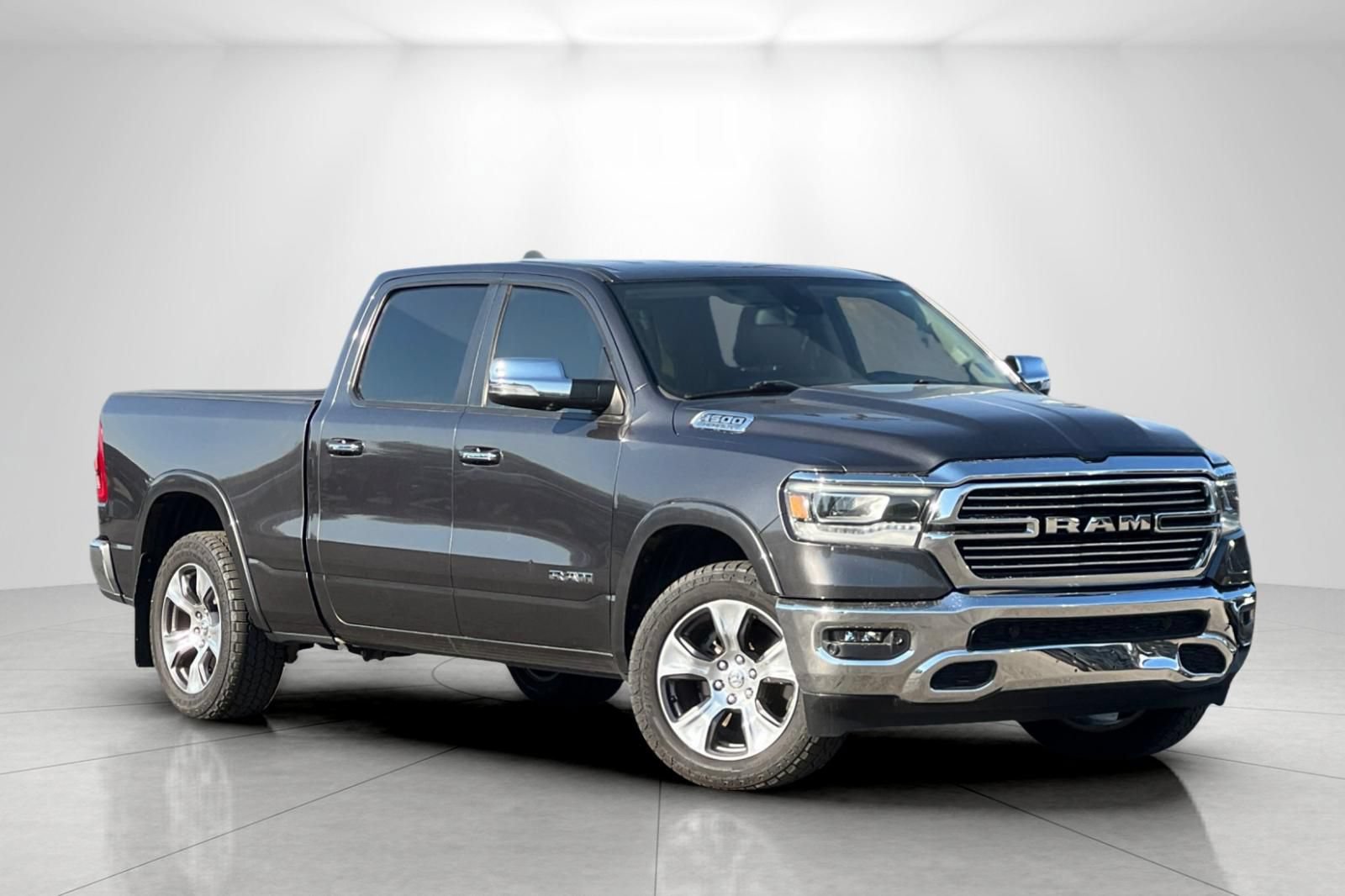 Used 2019 RAM 1500 Laramie AWD/4WD video 2