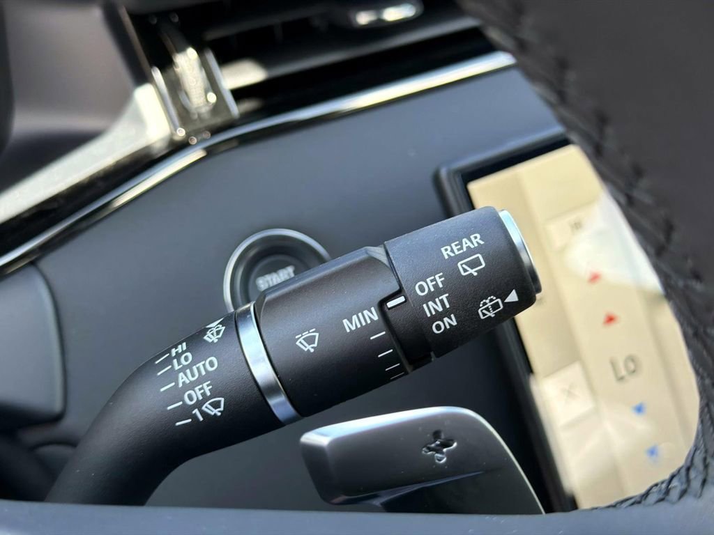 New 2026 Land Rover Range Rover Evoque S image 29