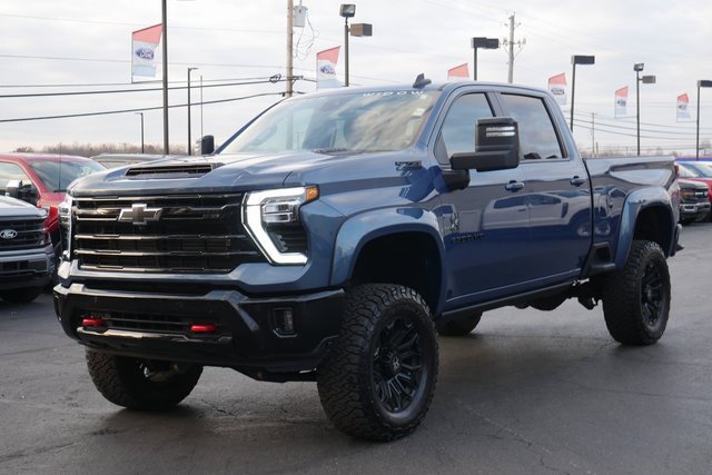 Used 2025 Chevrolet Silverado 2500 LT w/ Trail Boss Package image 8