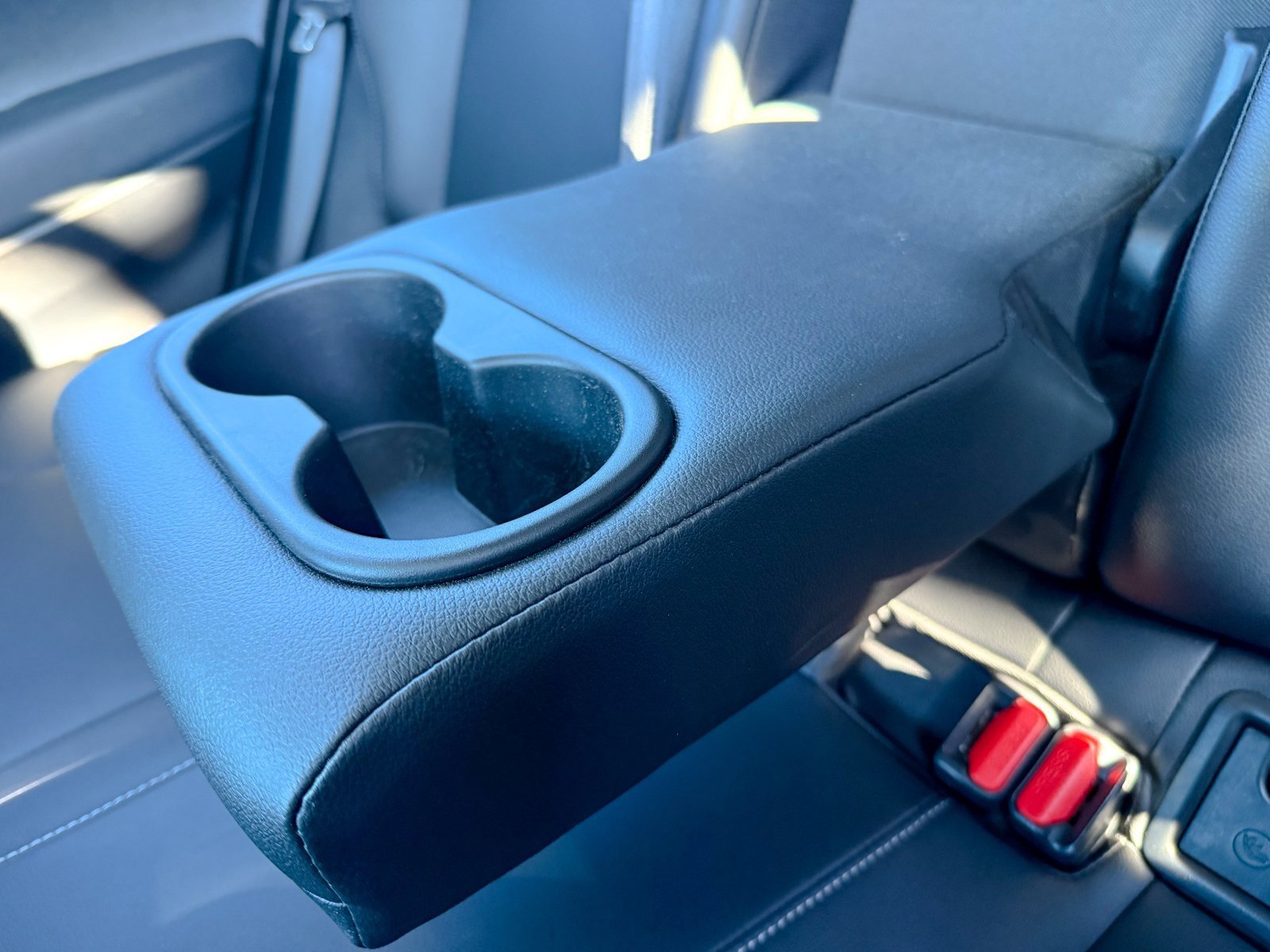 Used 2022 Toyota Corolla Cross XLE w/ Convenience Package image 33