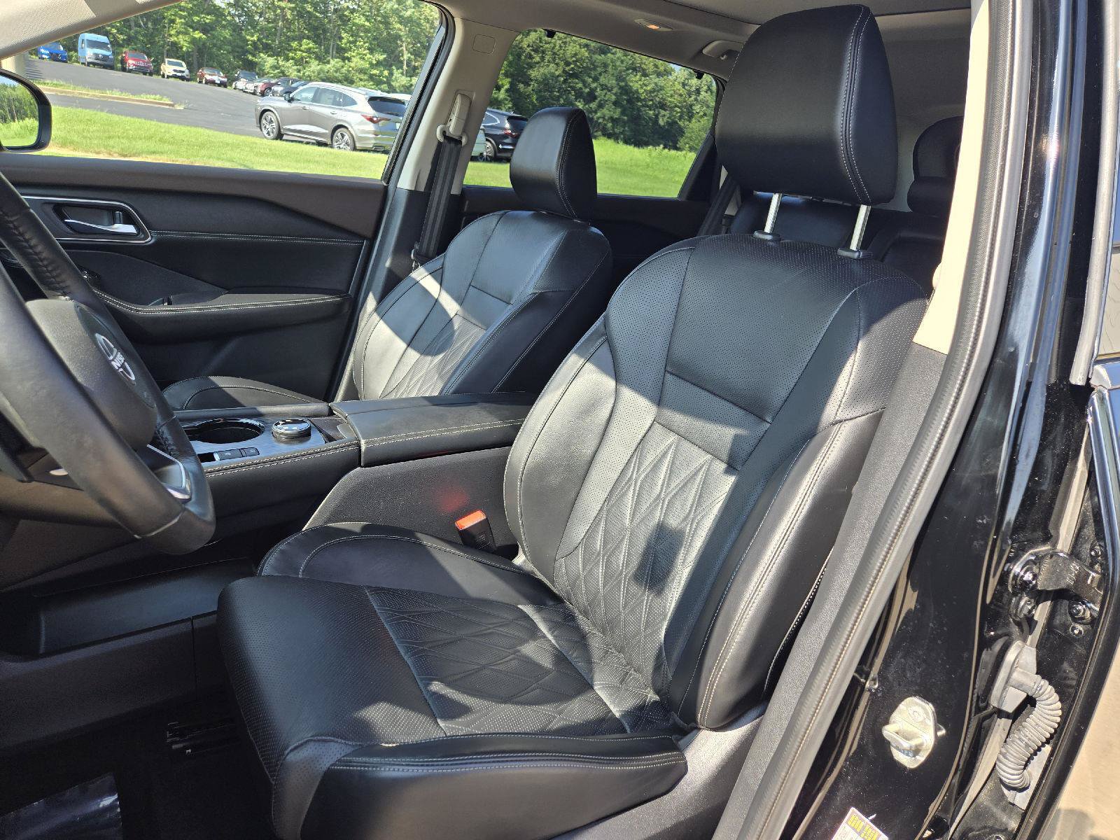Used 2023 Nissan Rogue Platinum w/ Platinum Premium Package AWD/4WD image 13