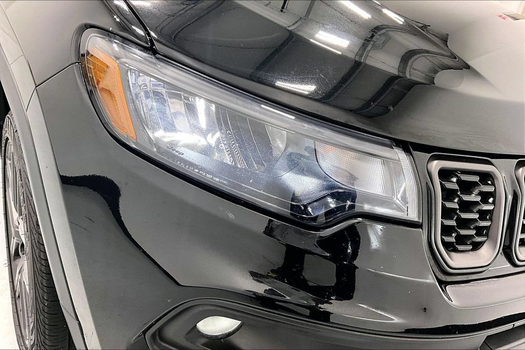 Used 2026 Jeep Compass Latitude AWD/4WD image 35