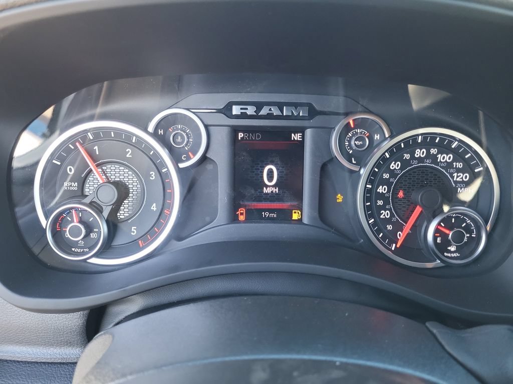 New 2026 RAM 2500 Tradesman AWD/4WD image 16