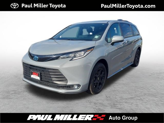 Certified 2025 Toyota Sienna XLE Woodland Edition AWD/4WD 360° Tour