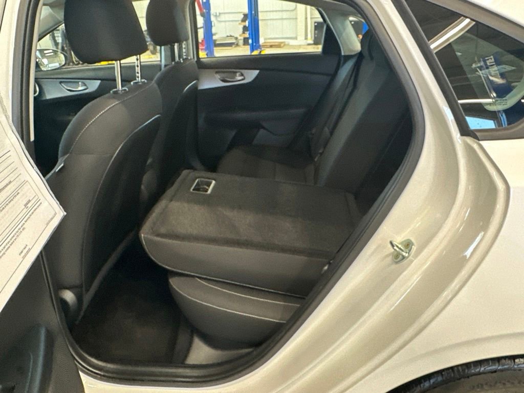 Certified 2023 Kia Forte LXS FWD image 18