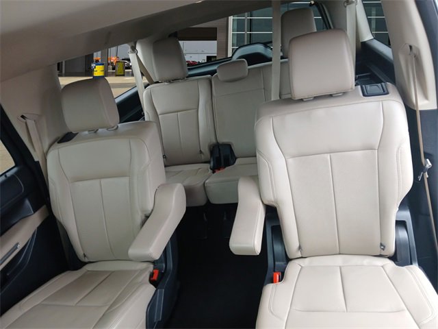 Used 2024 Ford Expedition Max XLT image 13