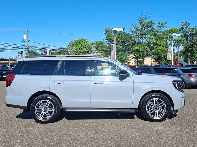 Certified 2025 Ford Expedition Active AWD/4WD image 7