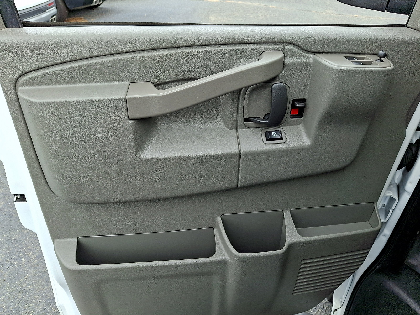 Certified 2025 Chevrolet Express 2500 w/ Enhanced Convenience Package RWD image 12