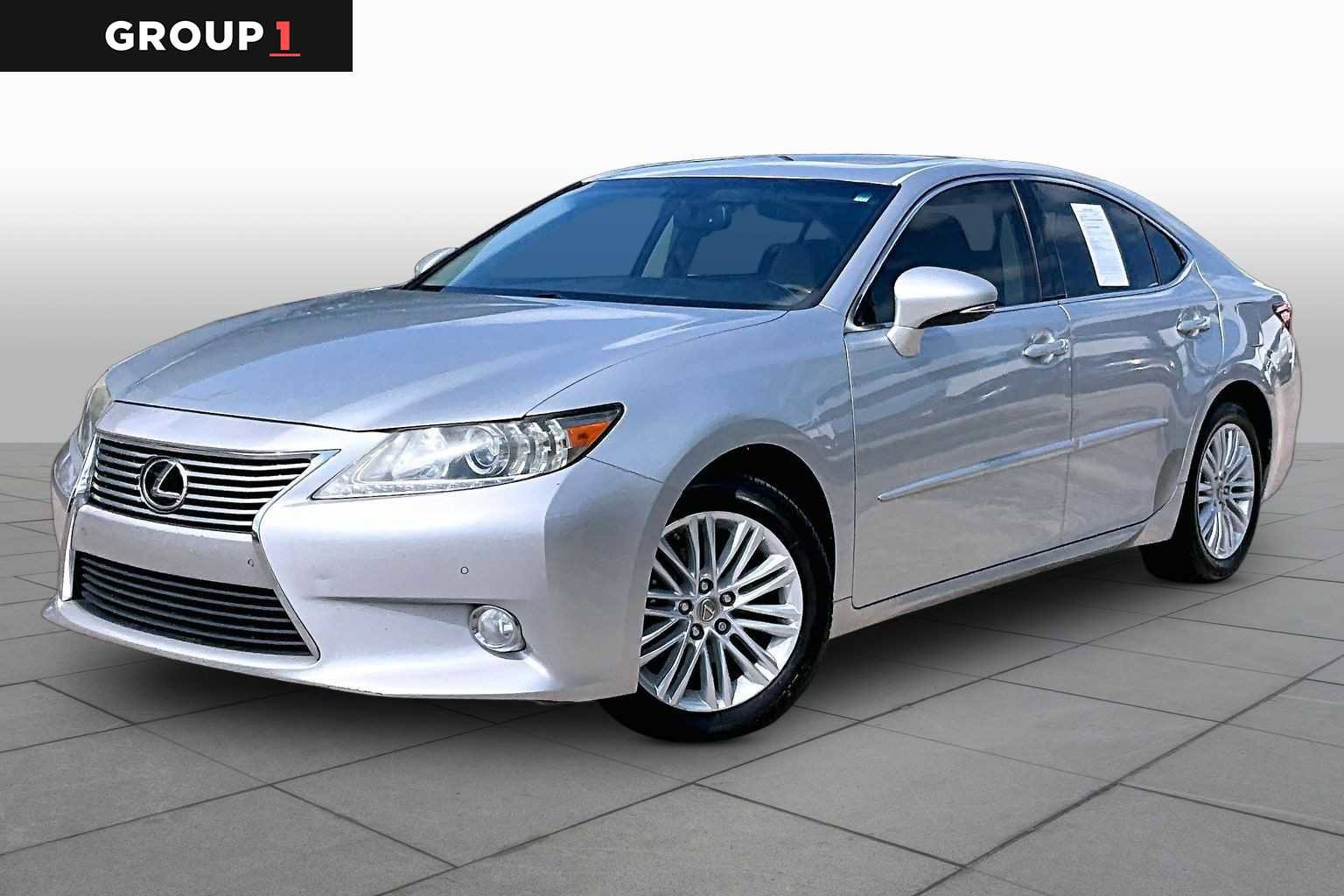 Used 2013 Lexus ES 350 w/ Luxury Pkg FWD image 1