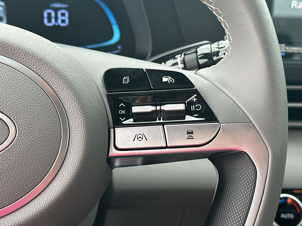 New 2026 Hyundai Elantra SEL Sport Premium FWD image 15