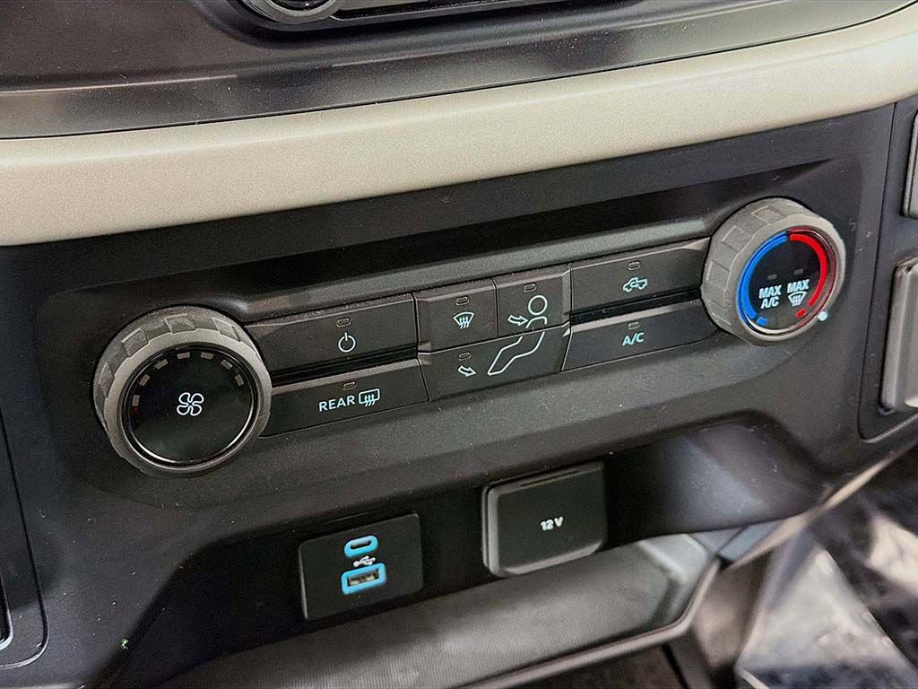 Used 2021 Ford F150 XLT w/ Trailer Tow Package image 32