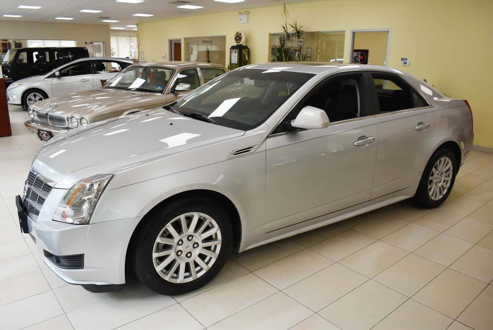 Used 2010 Cadillac CTS Luxury AWD/4WD image 7