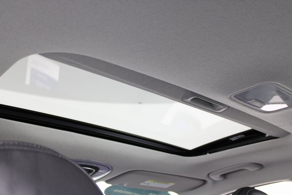 Certified 2025 Hyundai Elantra Limited image 17