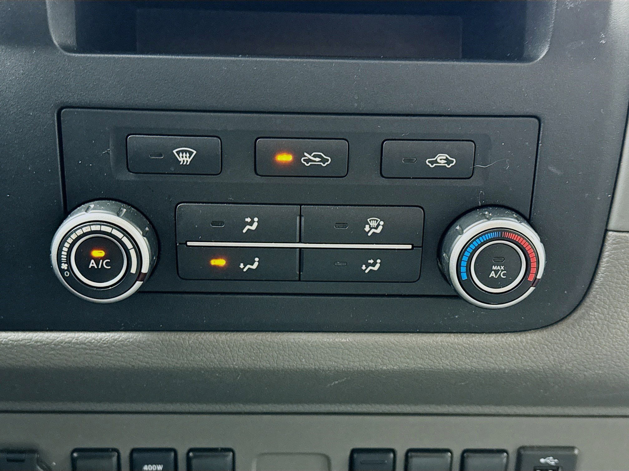 Used 2020 Nissan NV 2500 SV w/ Navigation Package image 12