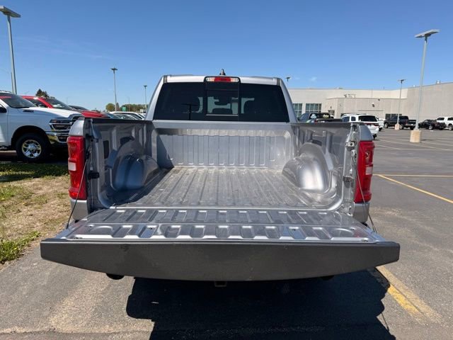 Used 2025 RAM 1500 Big Horn AWD/4WD image 9