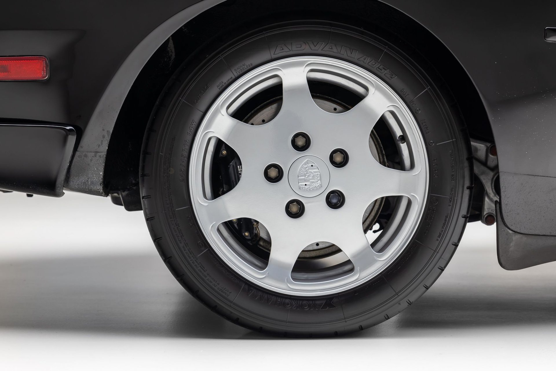 Used 1989 Porsche 944 Turbo RWD image 34
