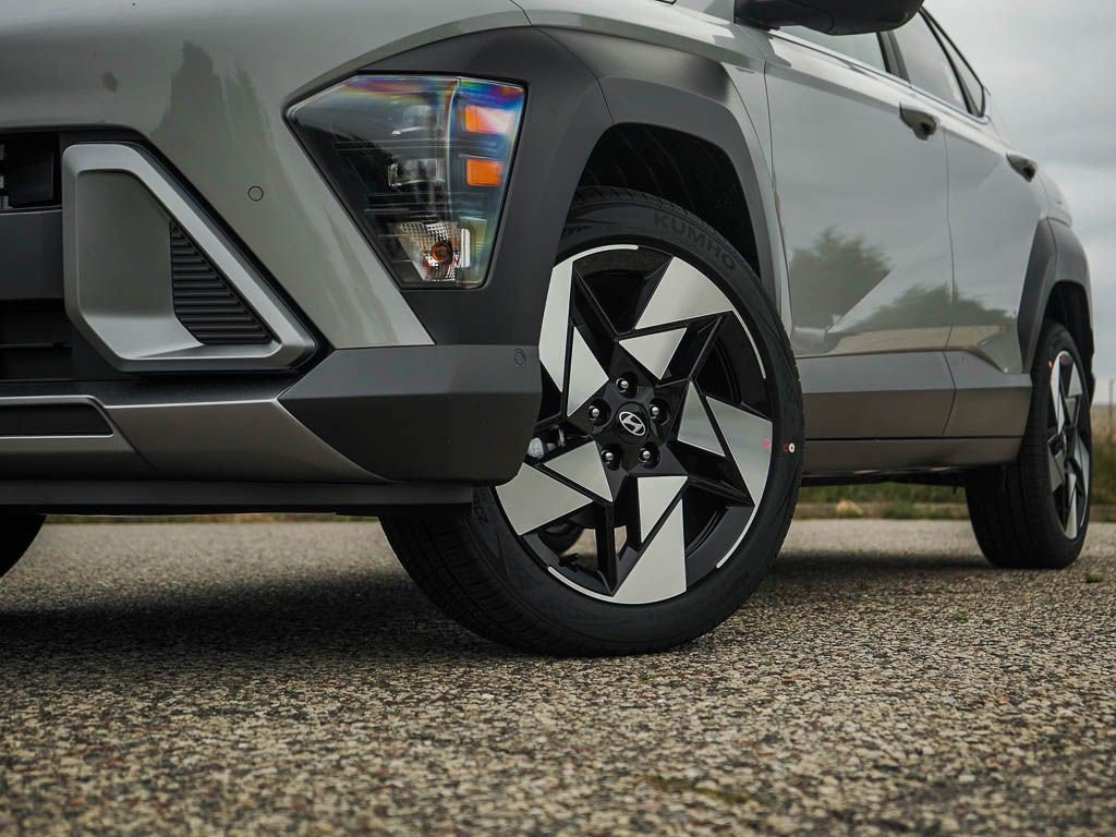 New 2026 Hyundai Kona Limited AWD/4WD image 6
