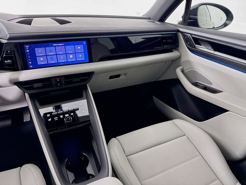 New 2026 Porsche Macan Electric image 26