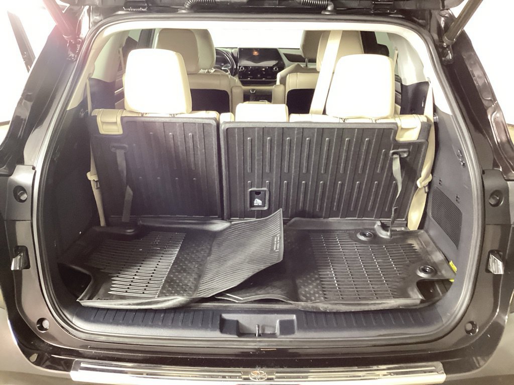 Used 2021 Toyota Highlander Platinum AWD/4WD image 28