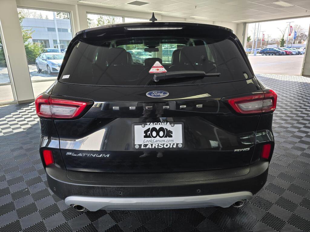 Used 2024 Ford Escape Platinum AWD/4WD image 4