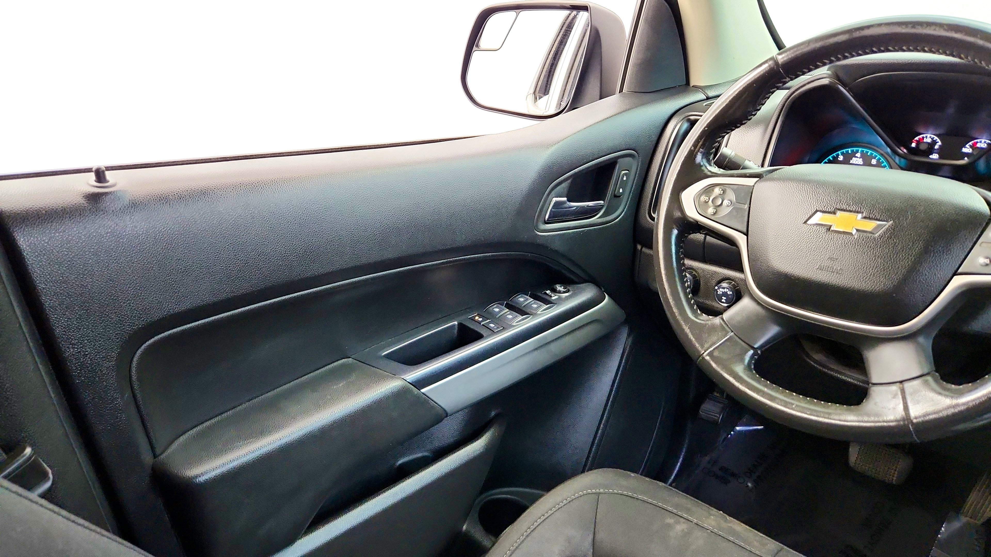Used 2022 Chevrolet Colorado LT w/ LT Convenience Package AWD/4WD image 23