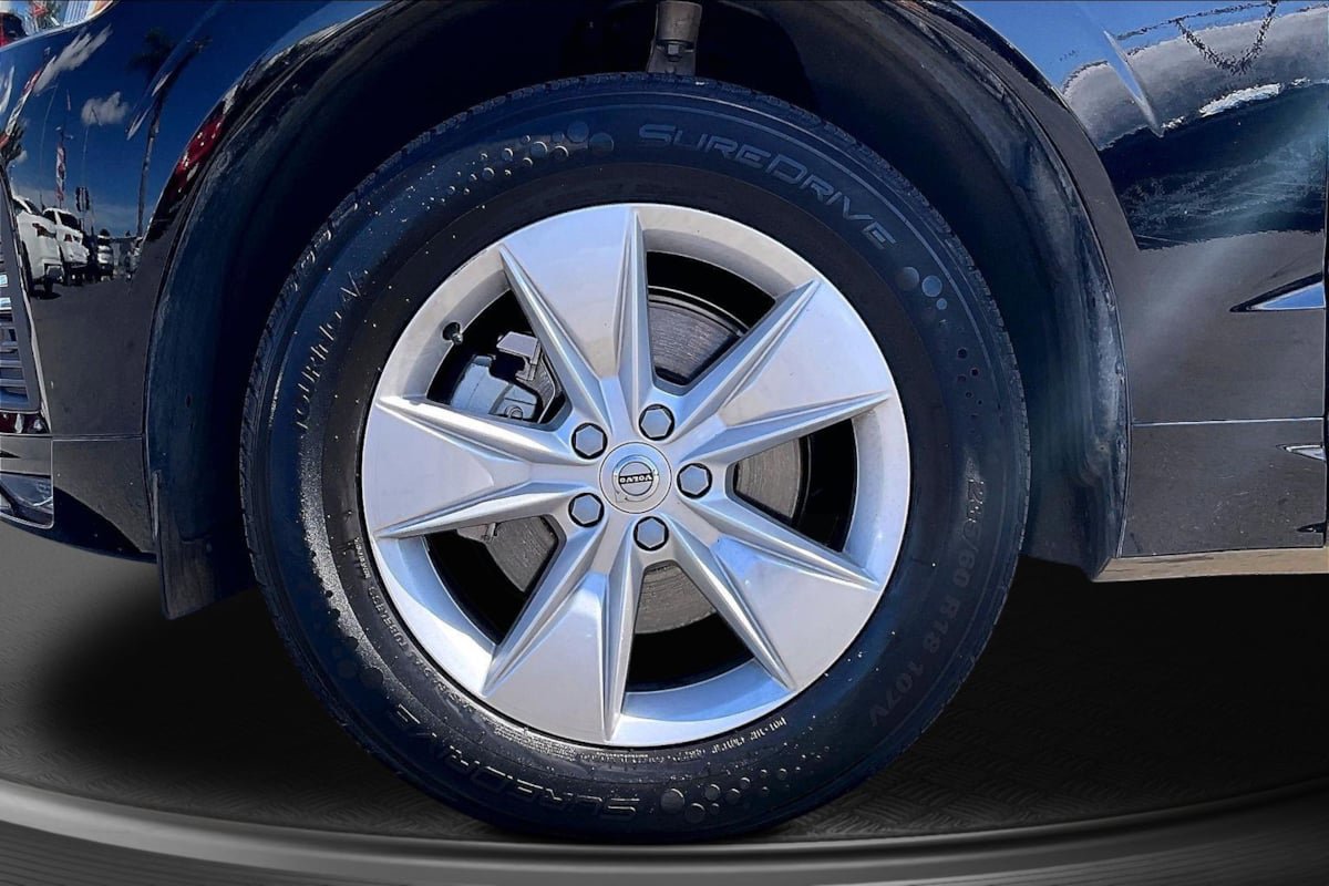 Used 2022 Volvo XC60 B5 Momentum AWD/4WD image 9