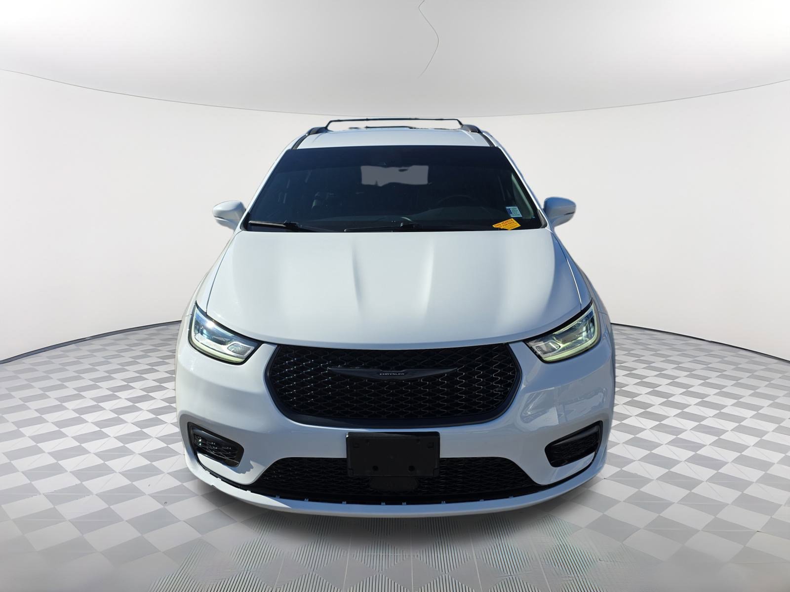 Used 2022 Chrysler Pacifica Touring-L w/ S Appearance Package image 10