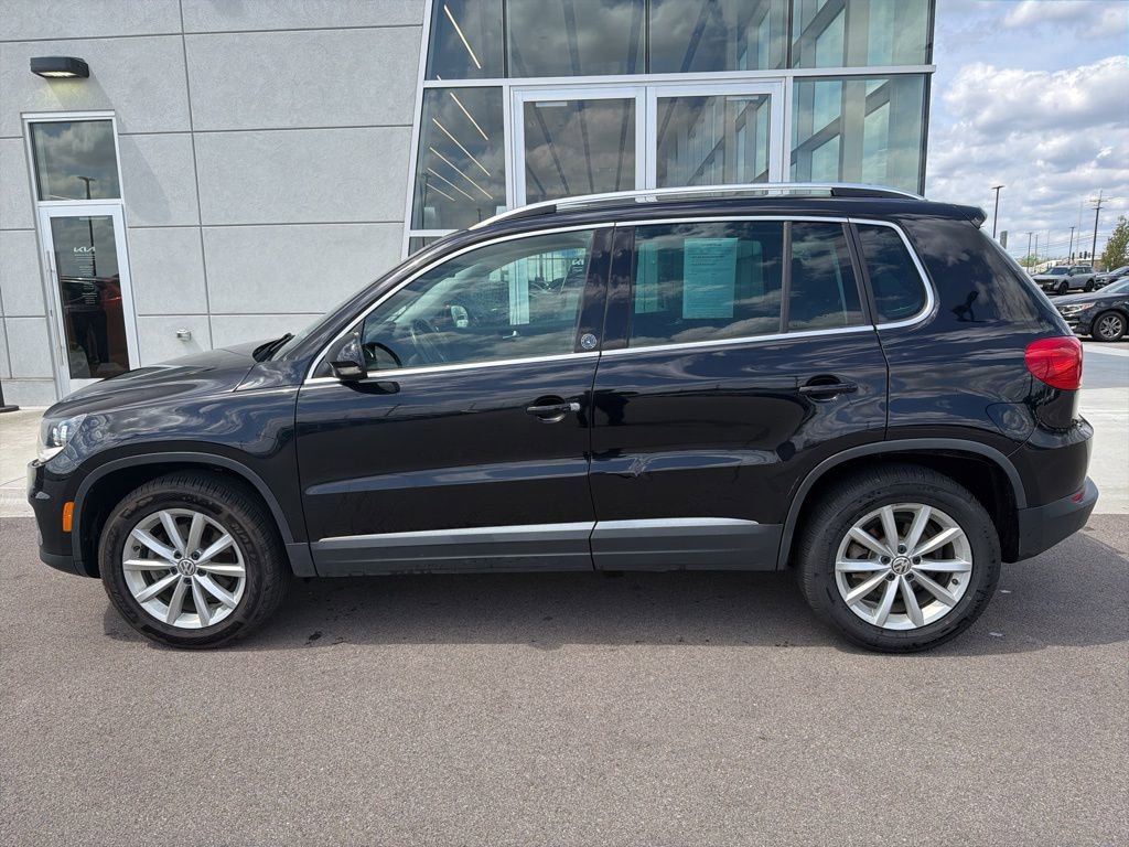 Used 2017 Volkswagen Tiguan Wolfsburg Edition FWD image 3