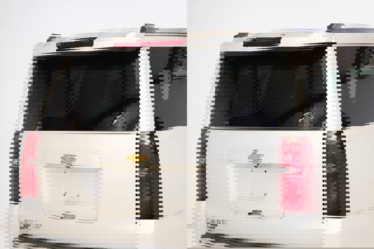 Used 2015 Chevrolet Suburban LTZ image 13