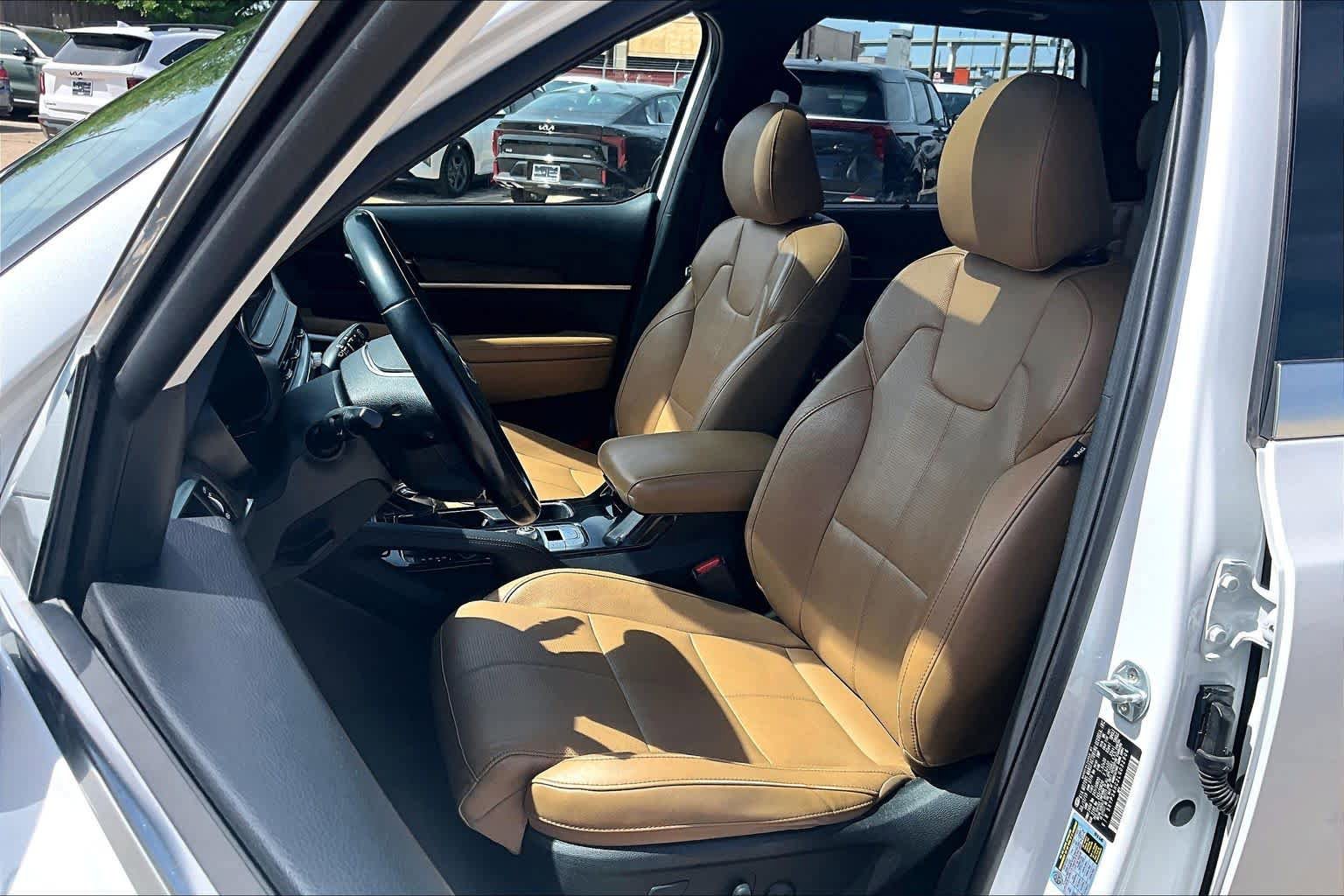 Used 2020 Kia Telluride SX w/ Towing Package image 8