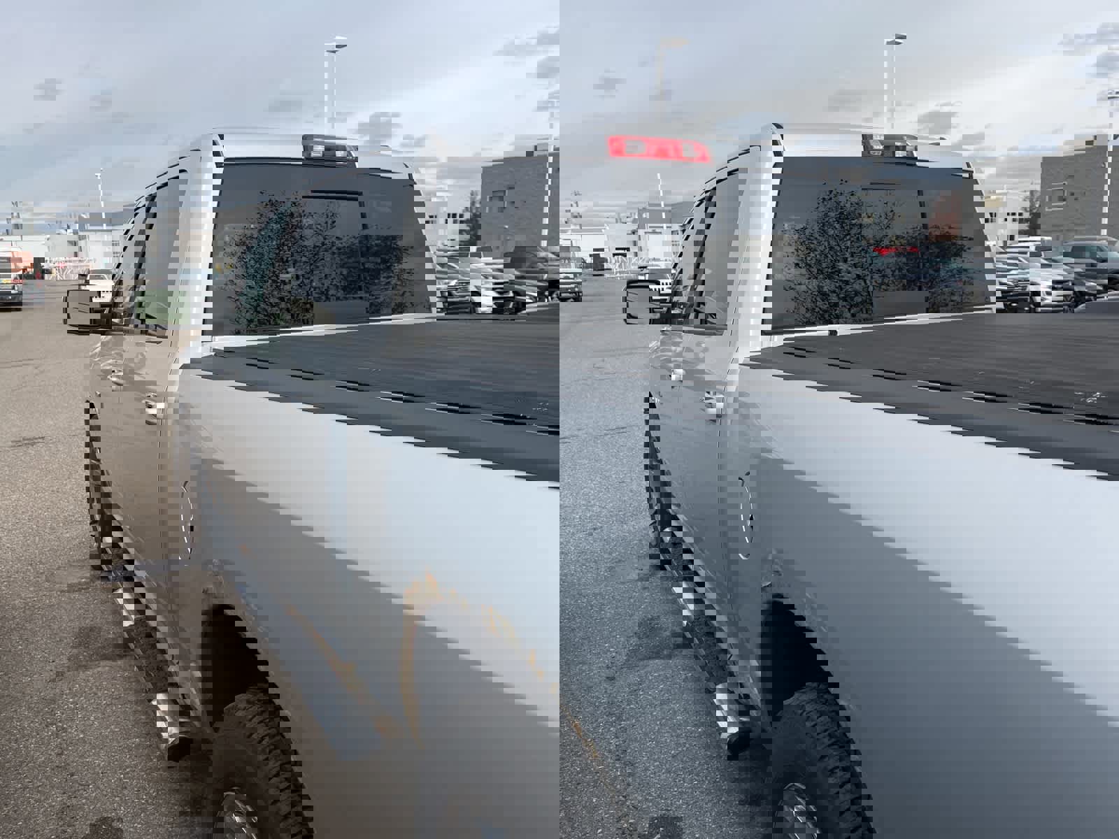 Used 2010 Dodge Ram 1500 Truck Laramie image 12