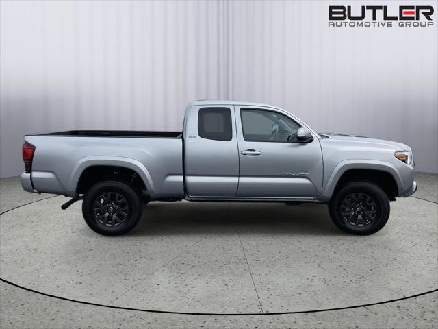 Certified 2023 Toyota Tacoma SR5 w/ Technology Package AWD/4WD image 6