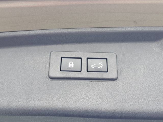 Used 2025 Subaru Outback Premium w/ Popular Package #1A image 25