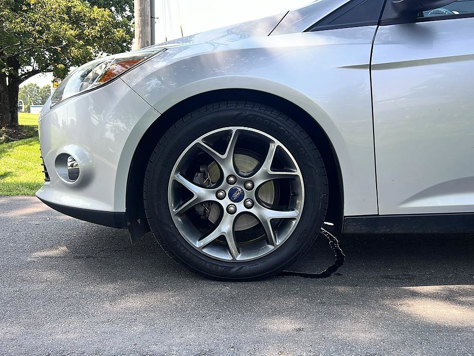 Used 2014 Ford Focus SE w/ Equipment Group 201A FWD image 22