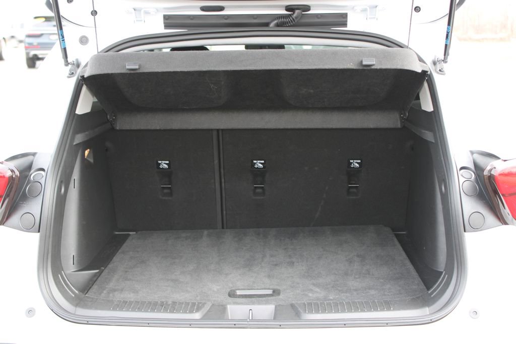 Used 2025 Chevrolet Trax LT image 16