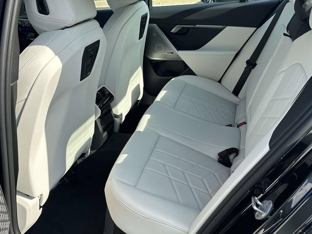 New 2027 BMW 540i xDrive w/ M Sport Package AWD/4WD image 8