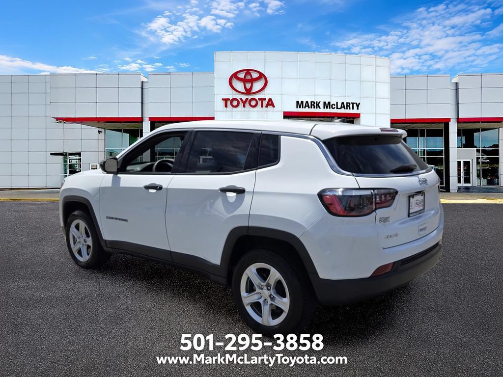 Used 2023 Jeep Compass Sport AWD/4WD image 3