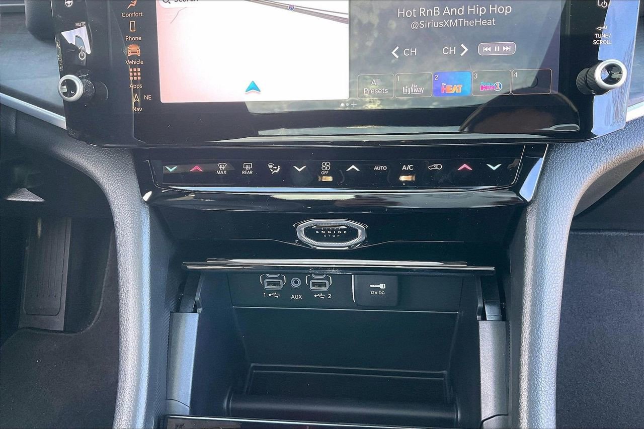 New 2026 Jeep Grand Cherokee Limited w/ Limited Altitude Package image 18