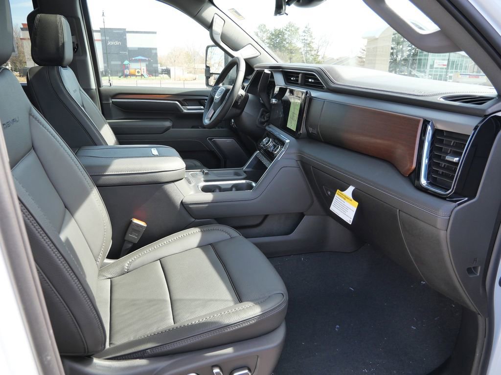 New 2026 GMC Sierra 3500 Denali w/ Denali Reserve Package image 22