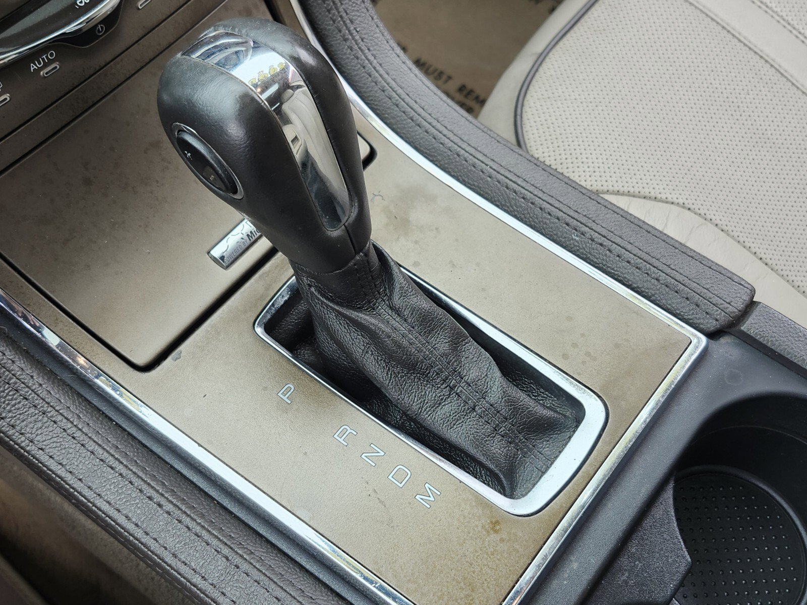 Used 2011 Lincoln MKX 2WD w/ 102A Rapid Spec Order Code image 22