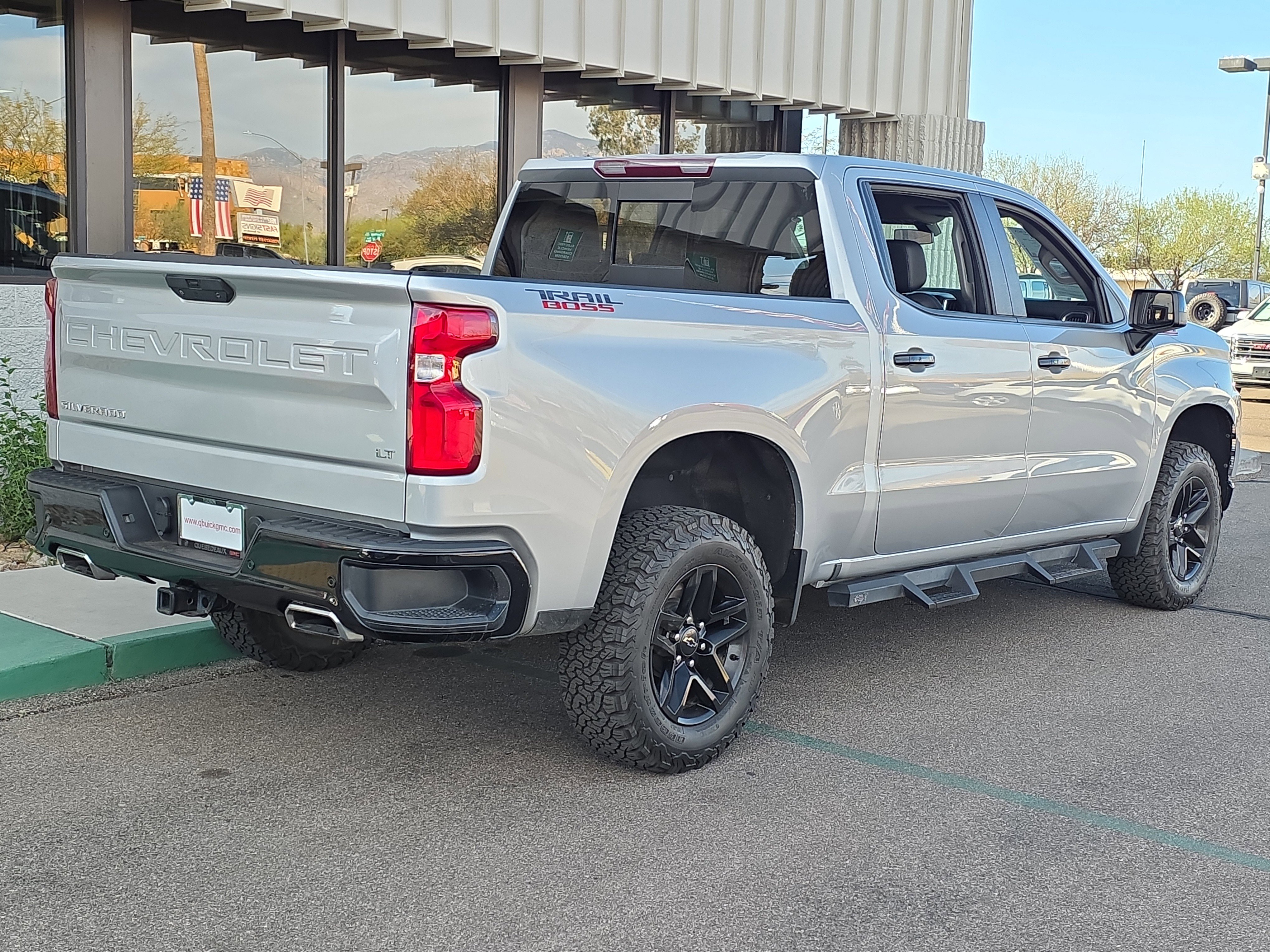 Used 2021 Chevrolet Silverado 1500 LT Trail Boss w/ Convenience Package II image 9